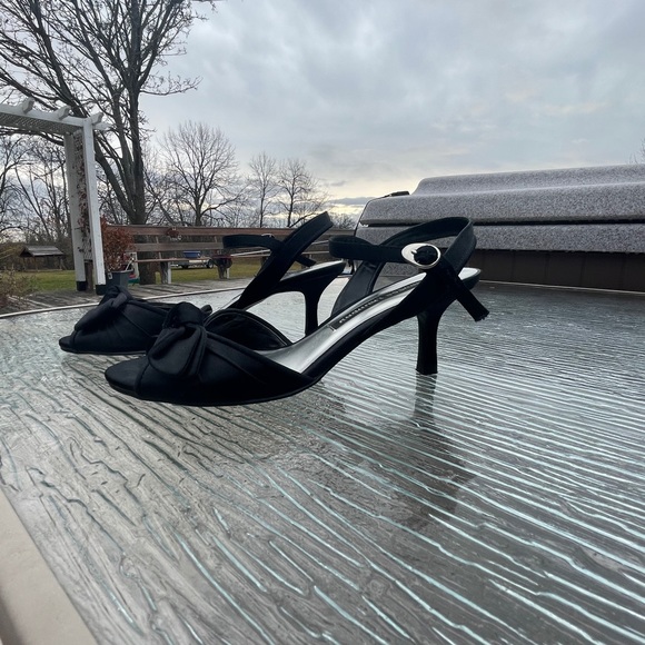 Black Kitten Heels - Picture 2 of 4